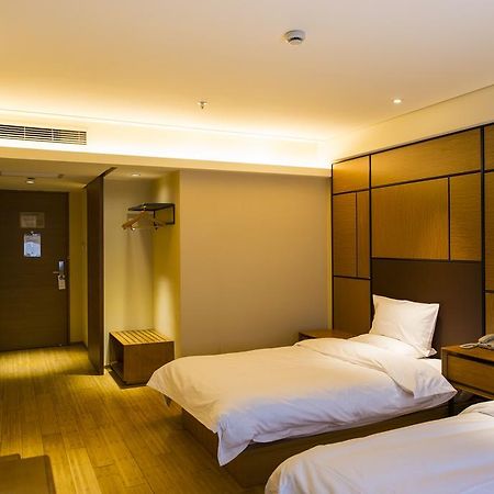 JI Hotel Xintiandi Shanghai Bagian luar foto