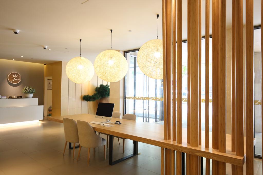 JI Hotel Xintiandi Shanghai Bagian luar foto