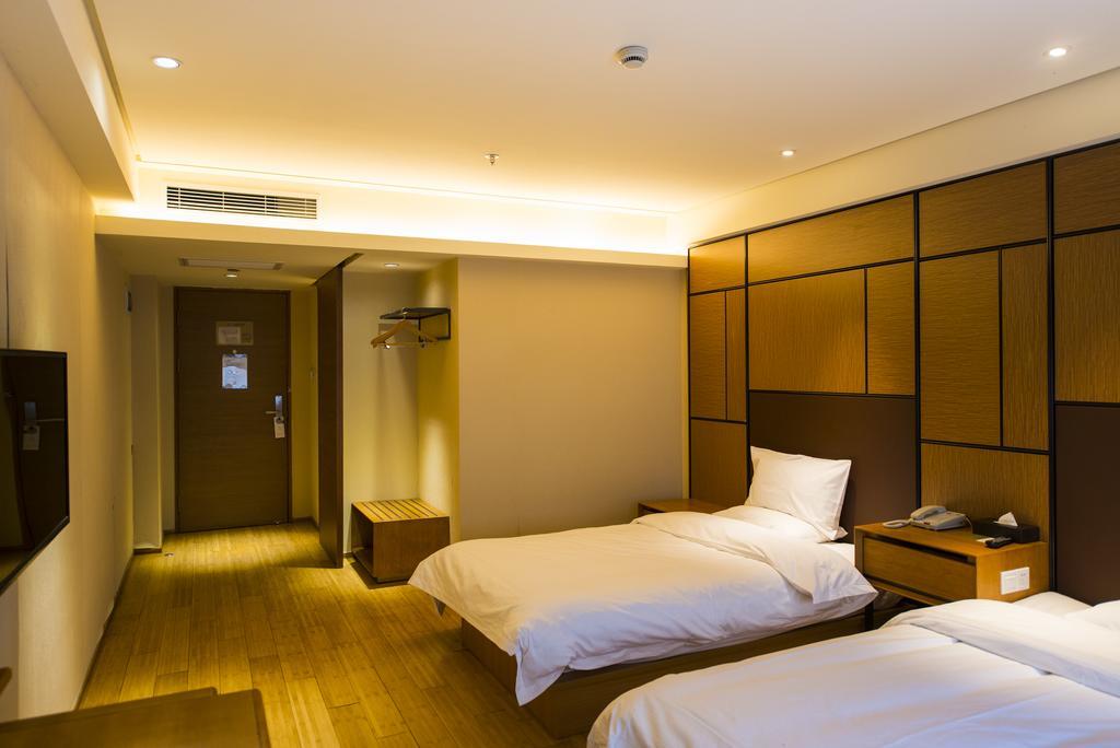 JI Hotel Xintiandi Shanghai Bagian luar foto