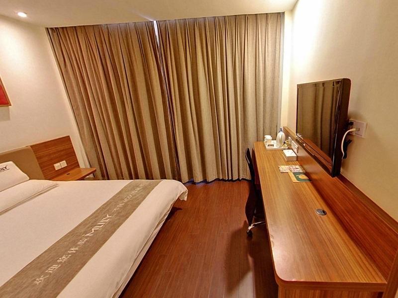 JI Hotel Xintiandi Shanghai Bagian luar foto